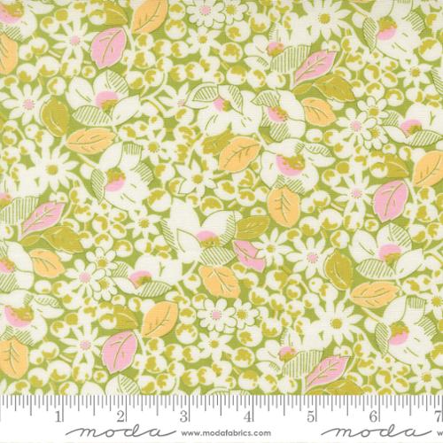 PREORDER Summers End Garden Bounty Clover 35430 19 by Fig Tree- Moda -1/2 Yard