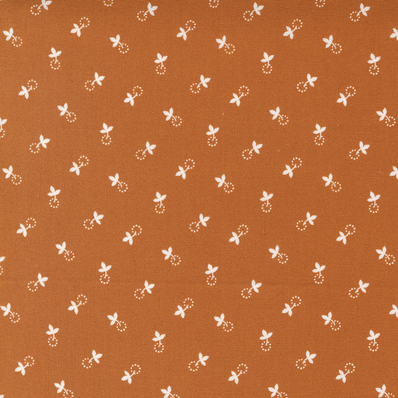 Cinnamon and Cream Berry Leaf Cinnamon 20456 12  Fig Tree- Moda- 1 Yard